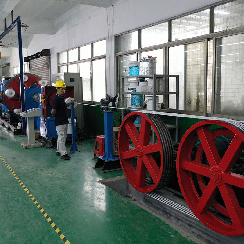 Certyfikowany przez UL Wodoodporny Kabel Ładujący z Możliwością Dostosowania do Zastosowań Zasilających z Wieloma Opcjami Rdzeni